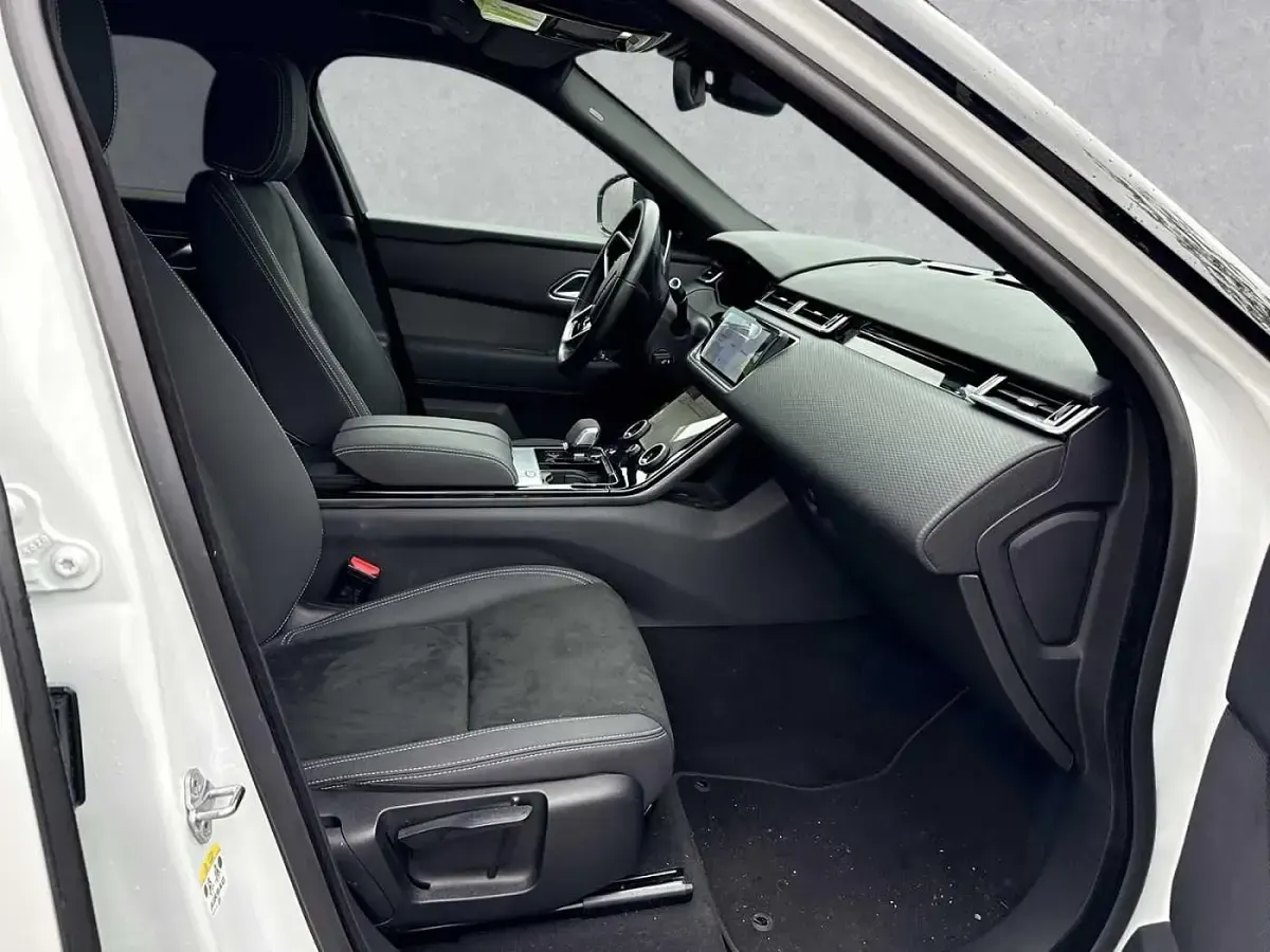Gebraucht Land Rover Range Rover Velar 300 PS (220 kW) 2022 Weiß (fujiwhite) SUV