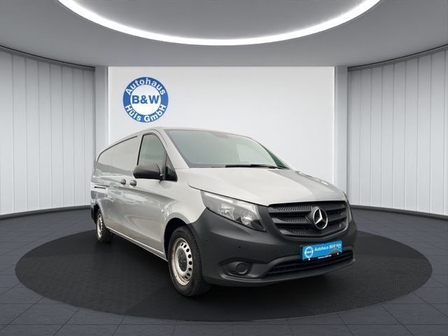 Silber Gebraucht 2019 Mercedes Vito Van / Kleinbus | 19.899 € (Guter Preis) - Bild 1/2
