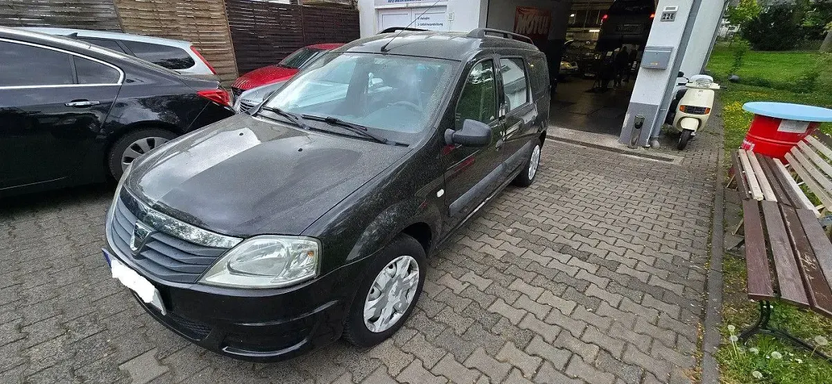 Gebraucht Dacia Logan 88 PS (64 kW) 2012 Grau Limousine