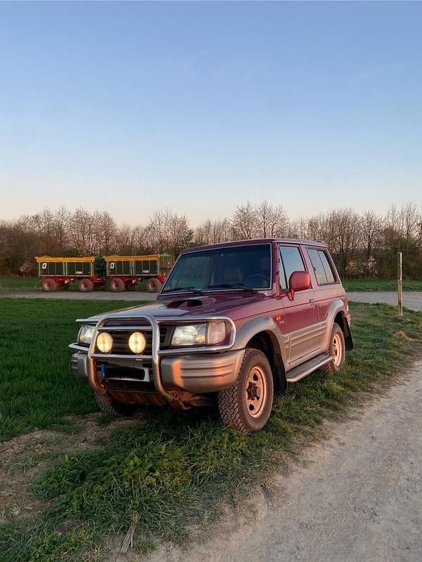 Rot Gebraucht 1998 Hyundai Galloper Turbo SUV | 2.900 € - Bild 1/4