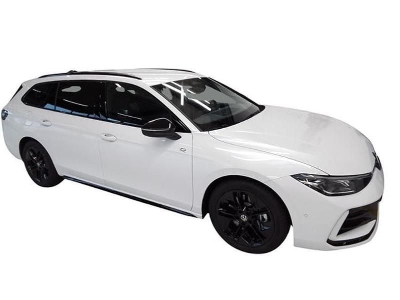 Gebraucht VW Passat R-line 193 PS (141 kW) 2025 Oryxweiß perlmutteffekt Kombi