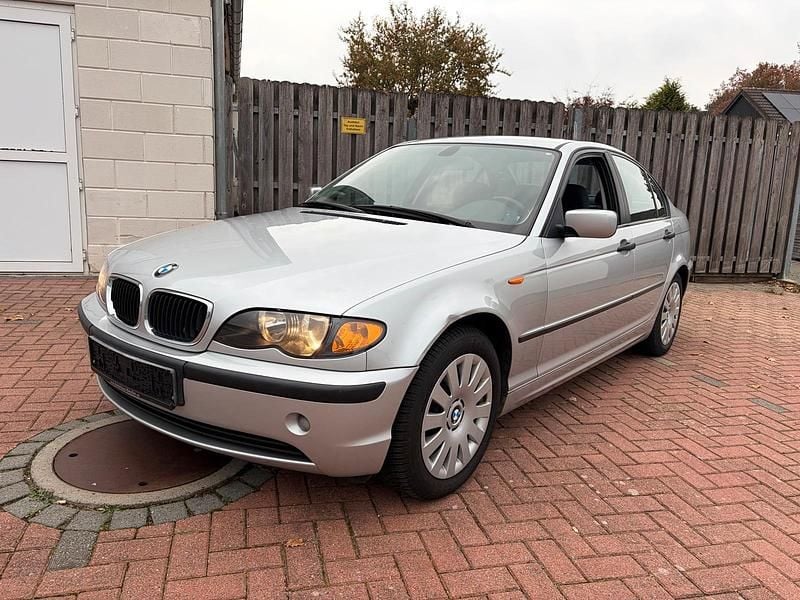 Silber Gebraucht 2002 BMW 318 Limousine | 2.499 € (Guter Preis) - Bild 1/4