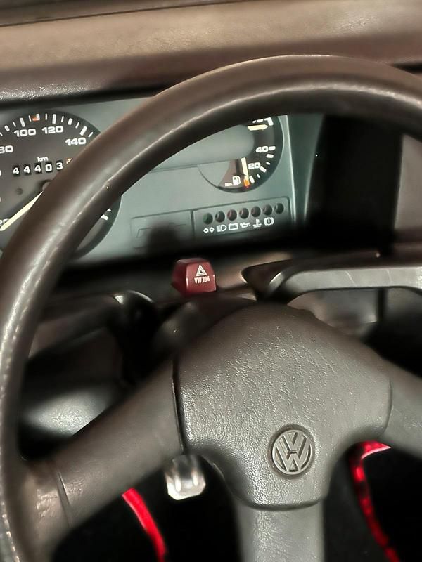 Gebraucht VW Polo 75 PS (55 kW) 1991 Rot Coupé