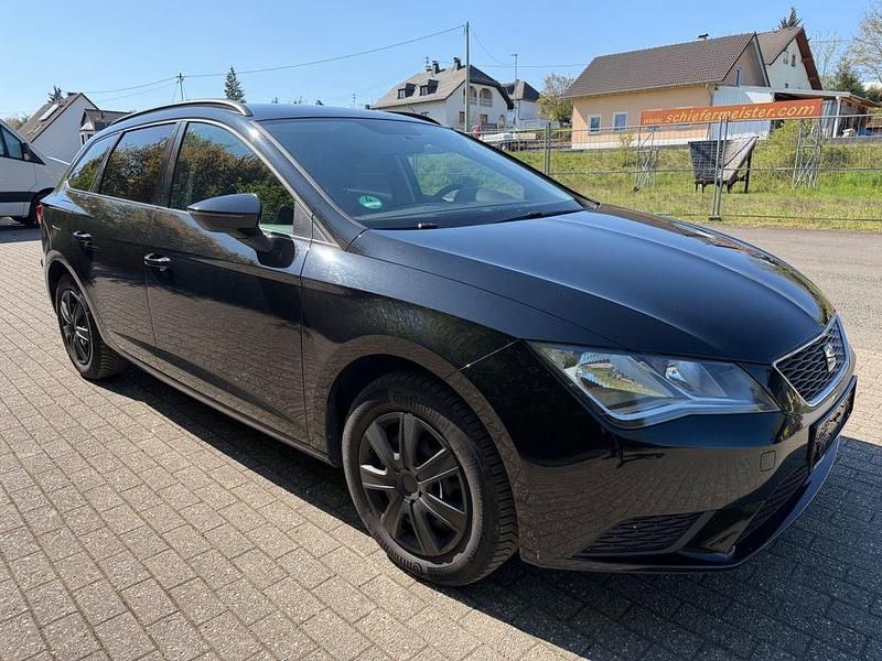 Usado Seat Leon ST Reference 110 HP (80 kW) 2016 Preto Carrinha