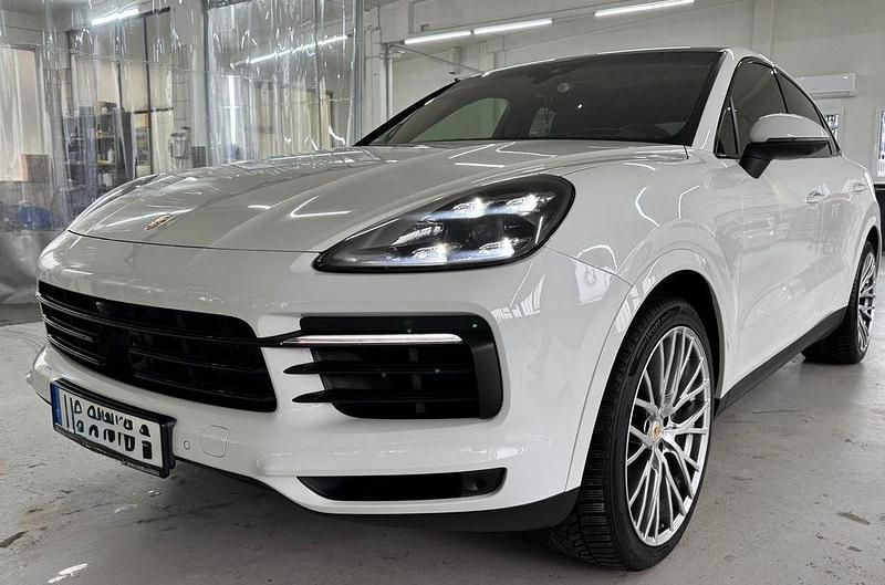 Weiß Gebraucht 2020 Porsche Cayenne SUV | 68.900 € (Fairer Preis) - Bild 1/4
