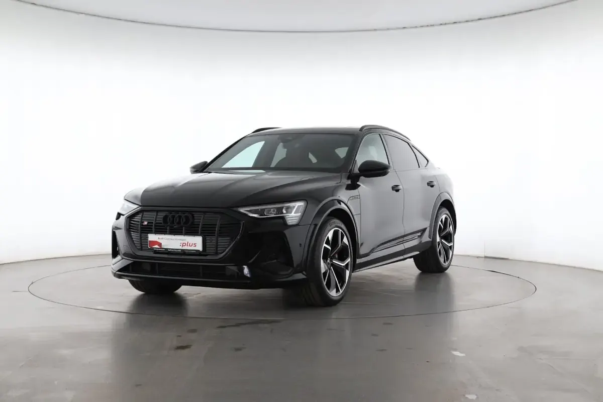 Gebraucht Audi e-tron S-Line 369 kW (503 PS) 2022 Mythosschwarz/mythossch SUV