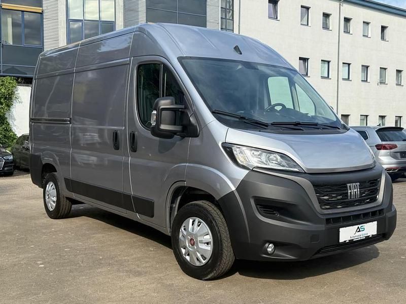 Grau Neu 2025 Fiat Ducato Van | 25.990 € - Bild 1/4