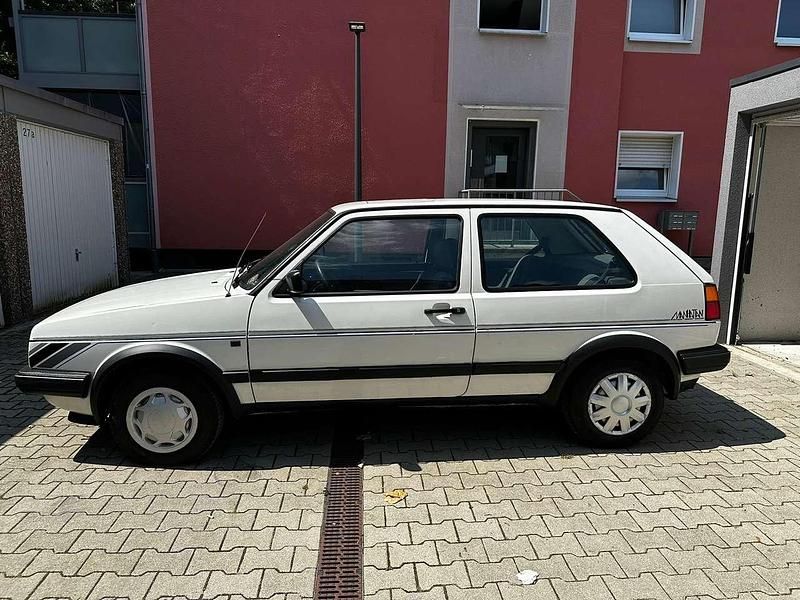 Weiß Gebraucht 1988 VW Golf II Limousine | 3.000 € - Bild 1/4
