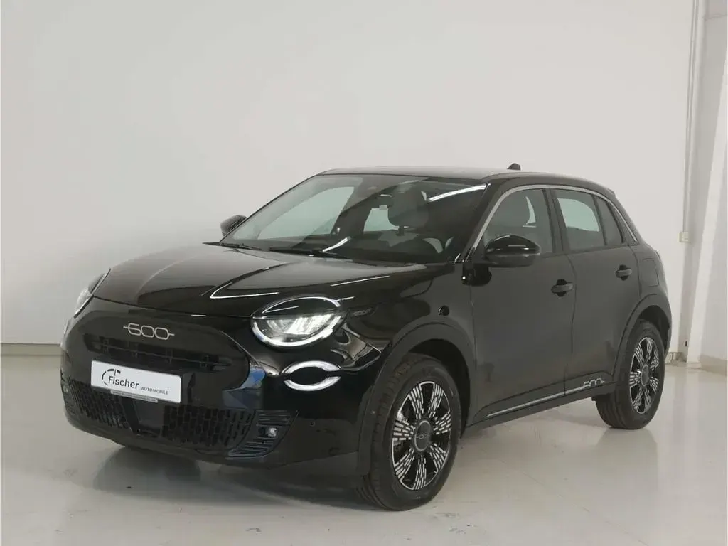 Gebraucht Fiat 600 101 PS (74 kW) 2024 Schwarz SUV