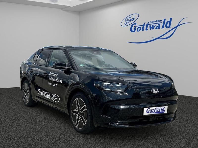Schwarz Gebraucht 2024 Ford Capri Premium SUV | 39.975 € (Superpreis) - Bild 1/4
