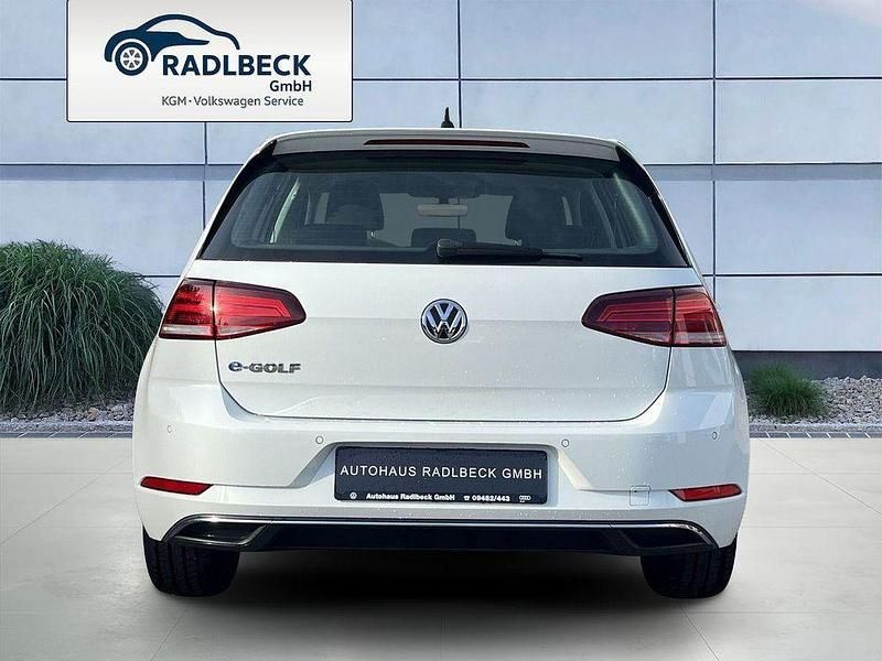 Gebraucht VW Golf Comfortline 100 kW (136 PS) 2020 Weiß Limousine