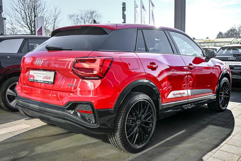 Gebraucht Audi Q2 S-Line 190 PS (139 kW) 2024 Rot SUV