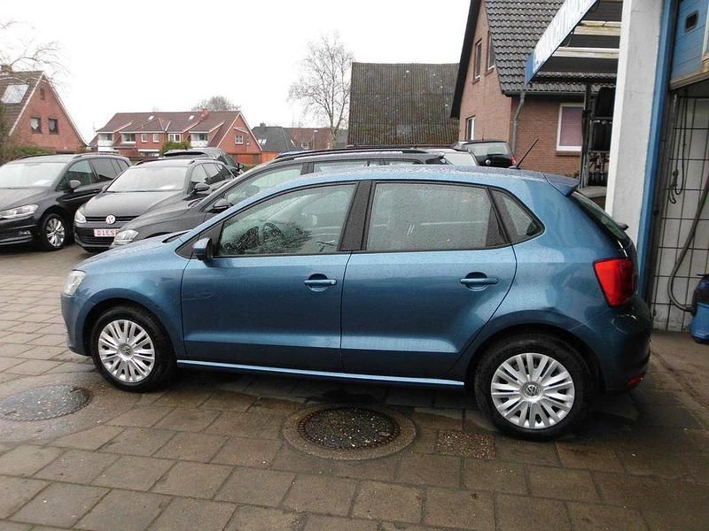 Gebraucht VW Polo 75 PS (55 kW) 2014 Blau Limousine