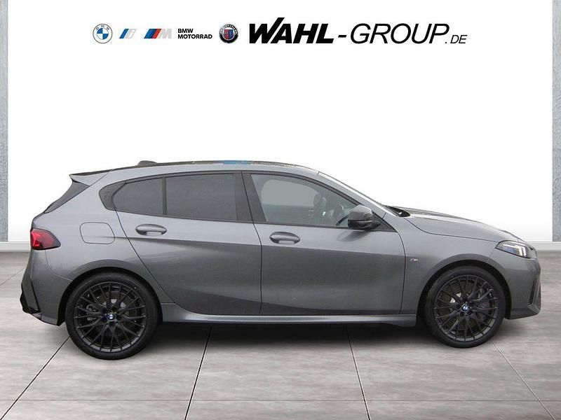 Neu BMW M135 Performance 300 PS (220 kW) 2025 Grau Kleinwagen