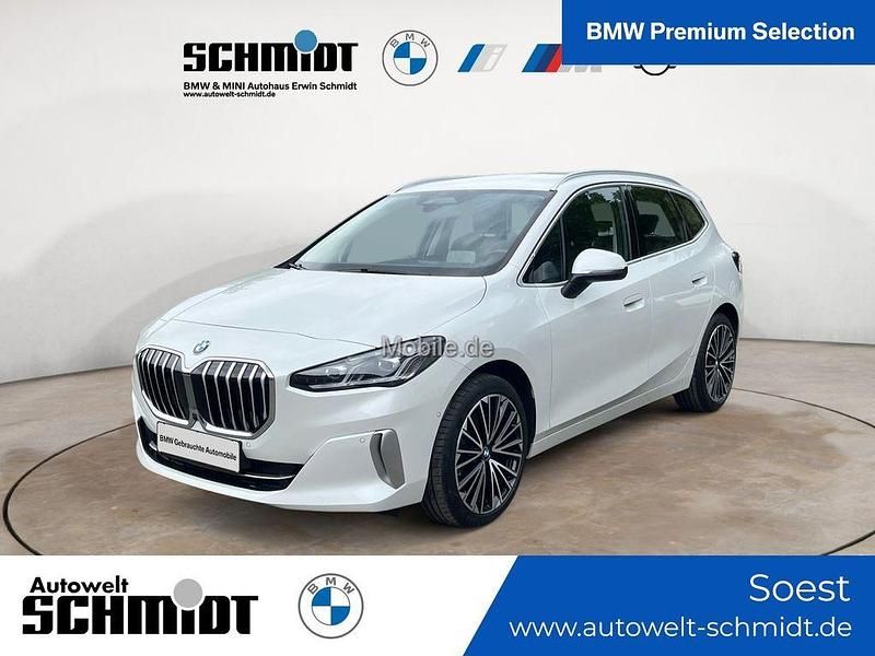 Weiß Gebraucht 2022 BMW 223 Active Tourer Sport Line Van / Kleinbus | 32.790 € (Fairer Preis) - Bild 1/4