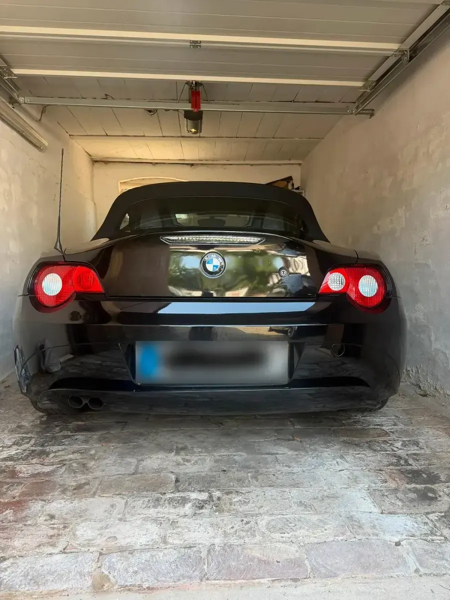 Gebraucht BMW Z4 192 PS (141 kW) 2003 Schwarz Cabrio