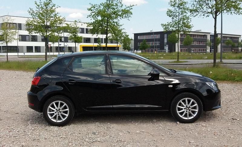 Gebraucht Seat Ibiza Style 95 PS (69 kW) 2016 Schwarz Kleinwagen