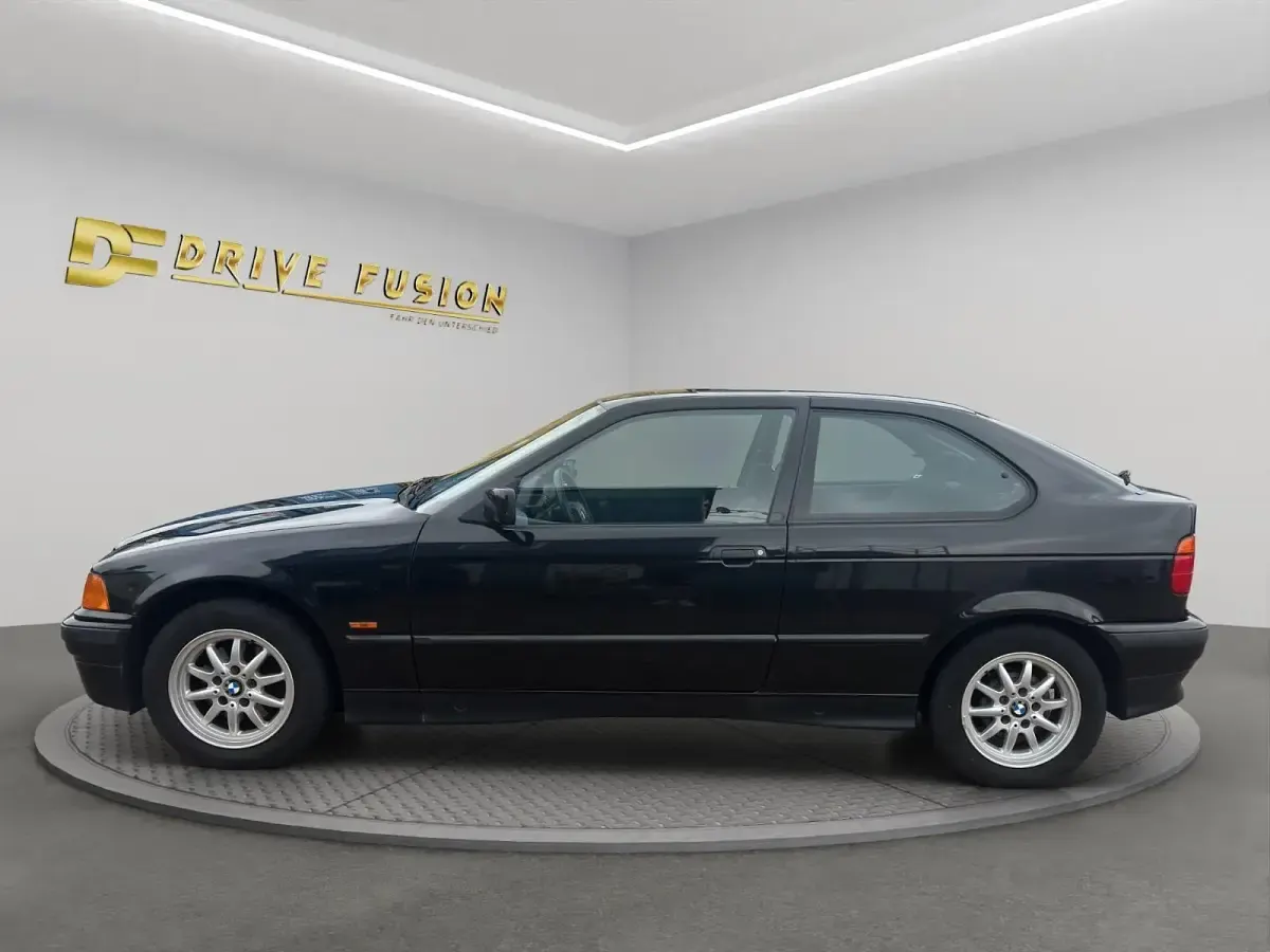 Gebraucht BMW 316 102 PS (75 kW) 1997 Schwarz Coupé