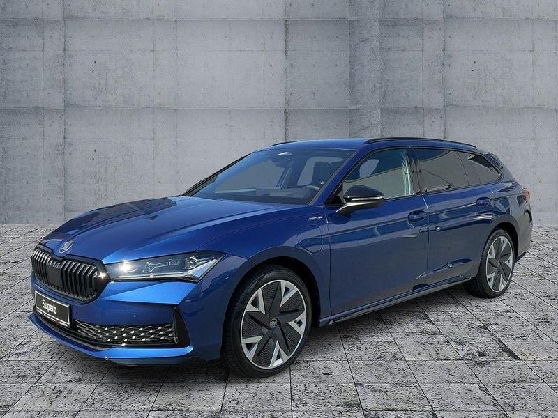 Blau Gebraucht 2025 Skoda Superb SportLine SUV | 49.970 € - Bild 1/4