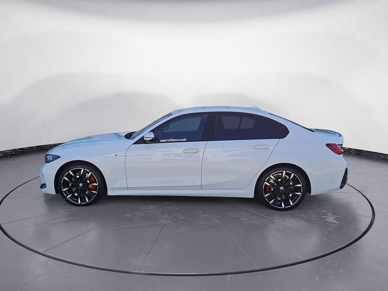 Gebraucht BMW 320 Performance 190 PS (139 kW) 2025 Alpinweiss 3 Limousine