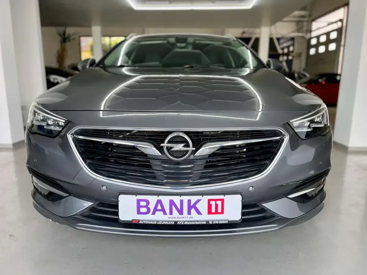 Gebraucht Opel Insignia Dynamic 170 PS (125 kW) 2017 Licht grau m2 Kombi