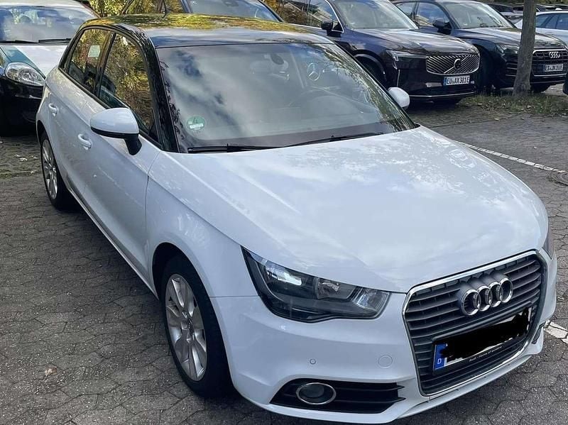Gebraucht Audi A1 Sportback Ambition 105 PS (77 kW) 2014 Weiß Kleinwagen