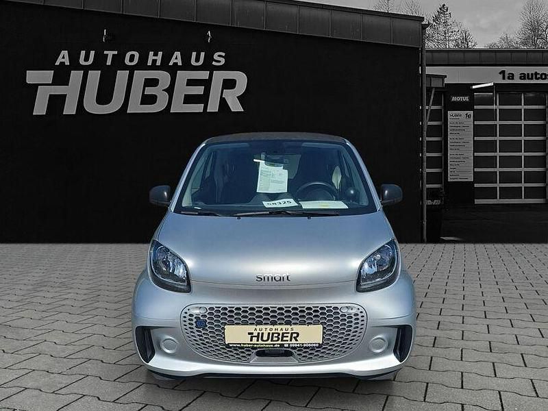 Silber Gebraucht 2021 Smart ForTwo Electric Drive Kleinwagen | 9.999 € (Fairer Preis) - Bild 1/4