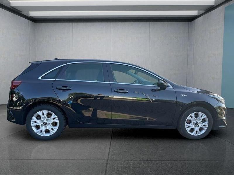 Gebraucht Kia Ceed 160 PS (117 kW) 2023 Schwarz Kleinwagen