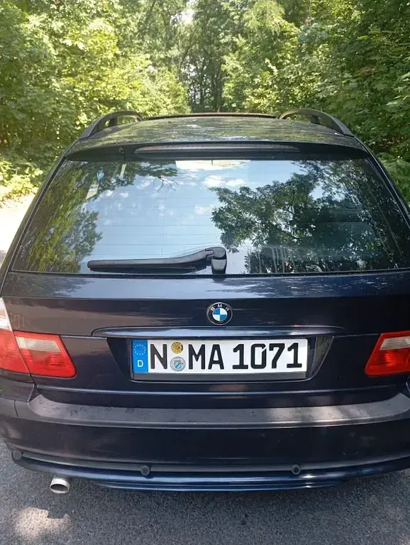 Gebraucht BMW 318 143 PS (105 kW) 2005 Blau Kombi