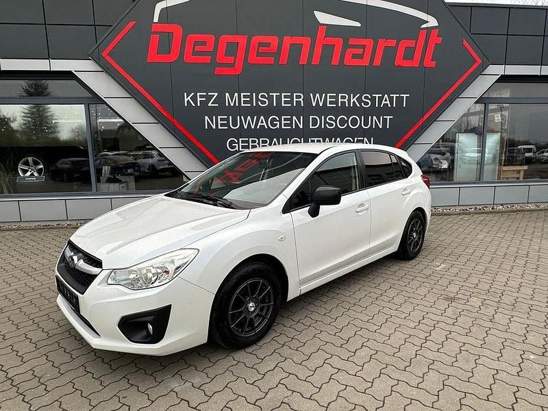 Weiß Gebraucht 2013 Subaru Impreza Limousine | 7.990 € - Bild 1/4
