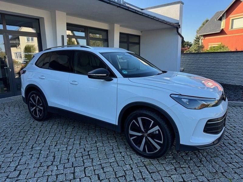 Gebraucht VW Tiguan Life 150 PS (110 kW) 2024 SUV