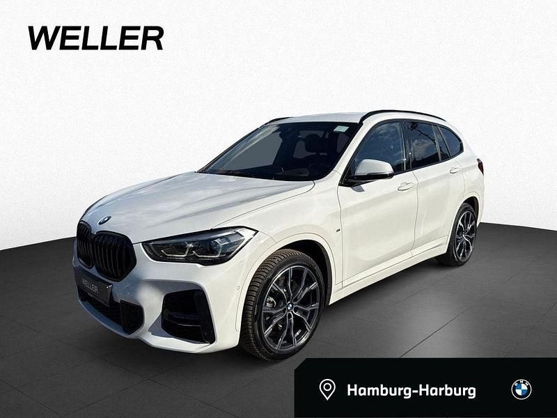 Alpinweiss iii (weiß) Gebraucht 2022 BMW X1 Performance SUV | 34.950 € (Teuer) - Bild 1/4