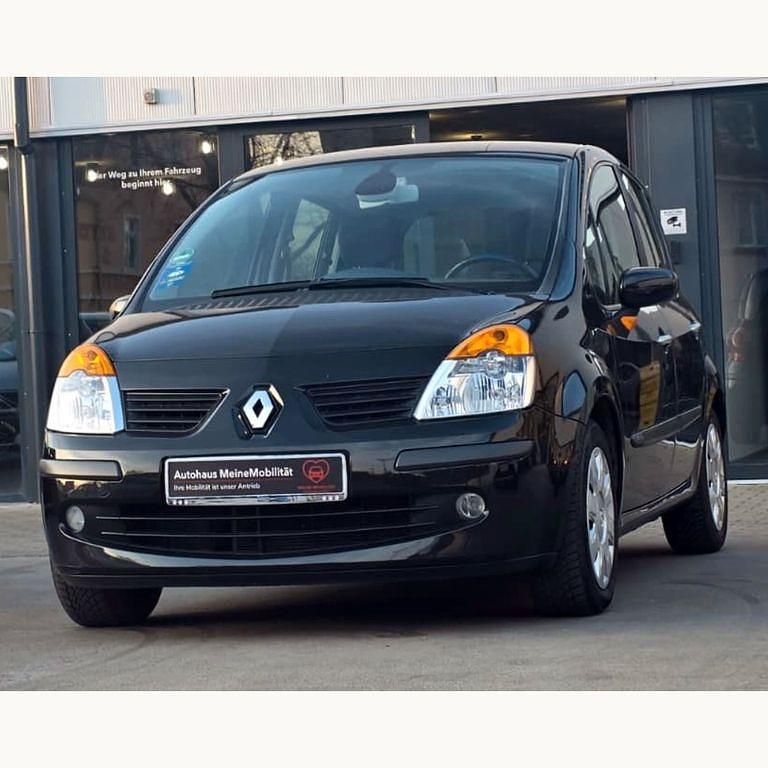Second-hand Renault Modus 111 CP (81 kW) 2005 Negru Monovolum