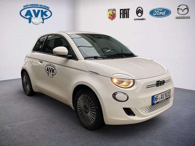 Weiß Gebraucht 2025 Fiat 500e Icon Kleinwagen | 20.990 € (Superpreis) - Bild 1/4