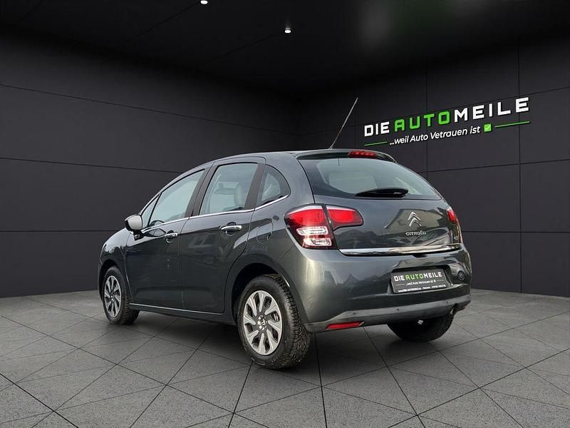 Gebraucht Citroën C3 SELECTION 82 PS (60 kW) 2016 Grau Limousine