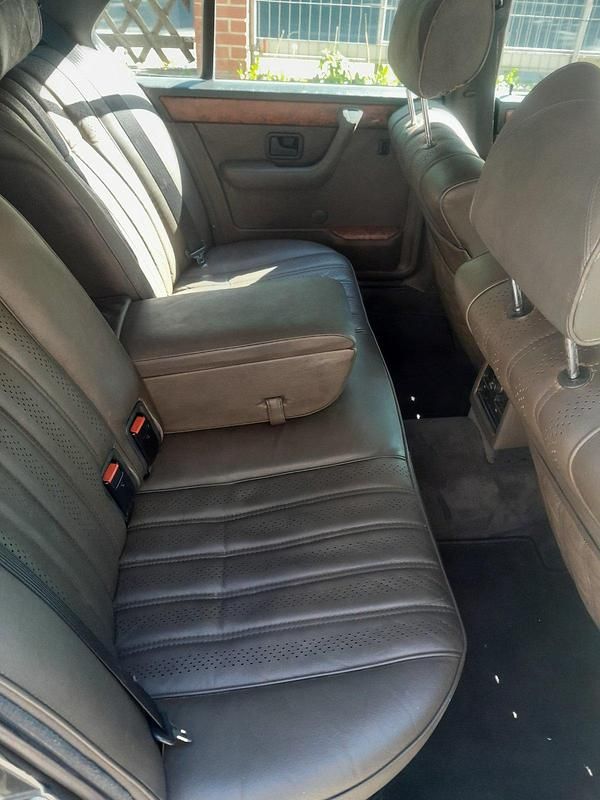 Gebraucht BMW 732 193 PS (141 kW) 1983 Grau Limousine