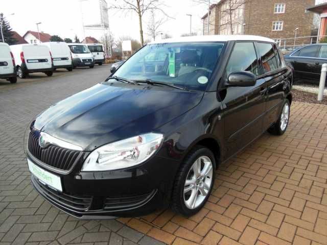 Gebraucht Skoda Fabia Cool Edition 69 PS (50 kW) 2012 Schwarz metallic Kleinwagen