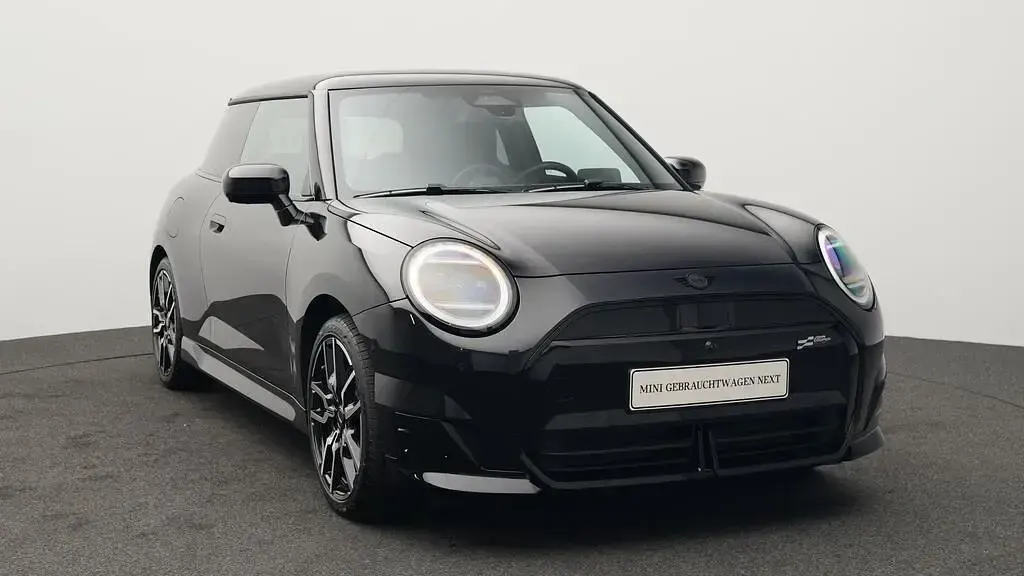 Gebraucht Mini Cooper 135 kW (184 PS) 2024 Schwarz Kleinwagen