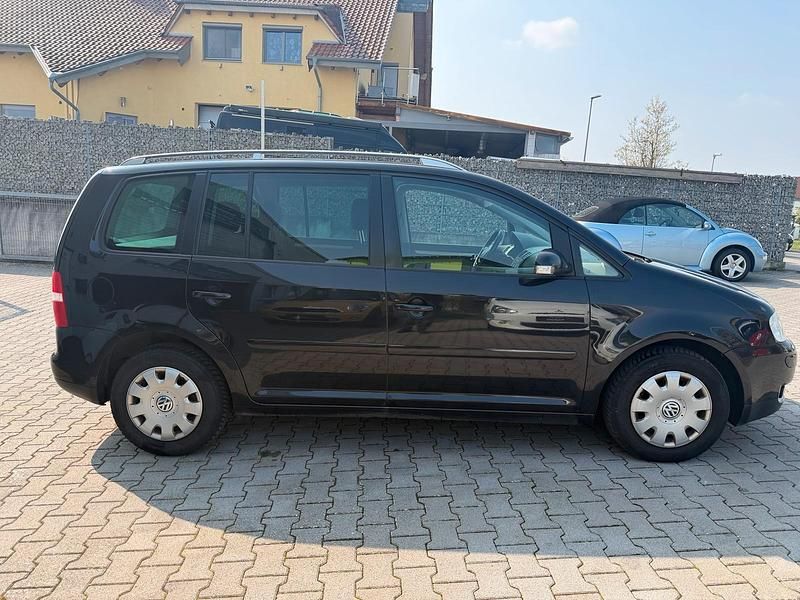 Gebraucht VW Touran 136 PS (100 kW) 2004 Schwarz Van / Kleinbus