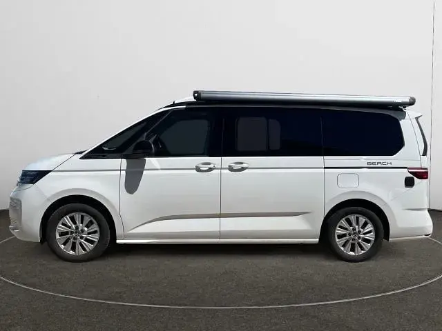 Gebraucht VW T7 Beach 150 PS (110 kW) 2025 Weiß Van