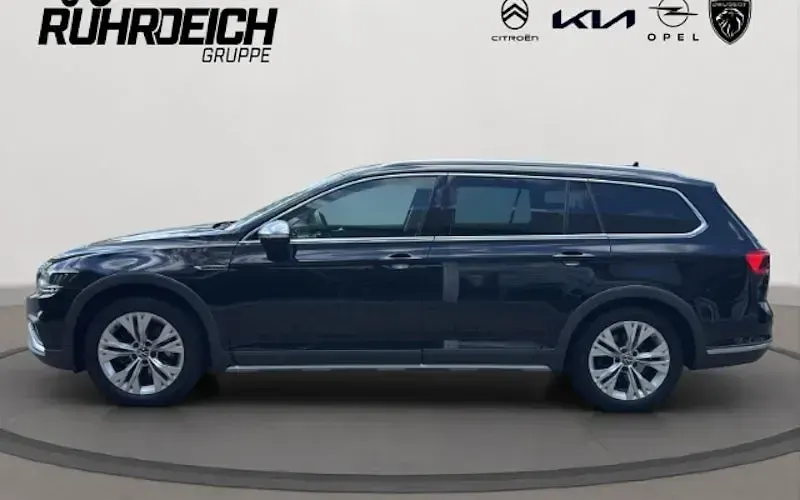 Używany VW Passat Alltrack 200 KM (147 kW) 2021 Czarny Kombi