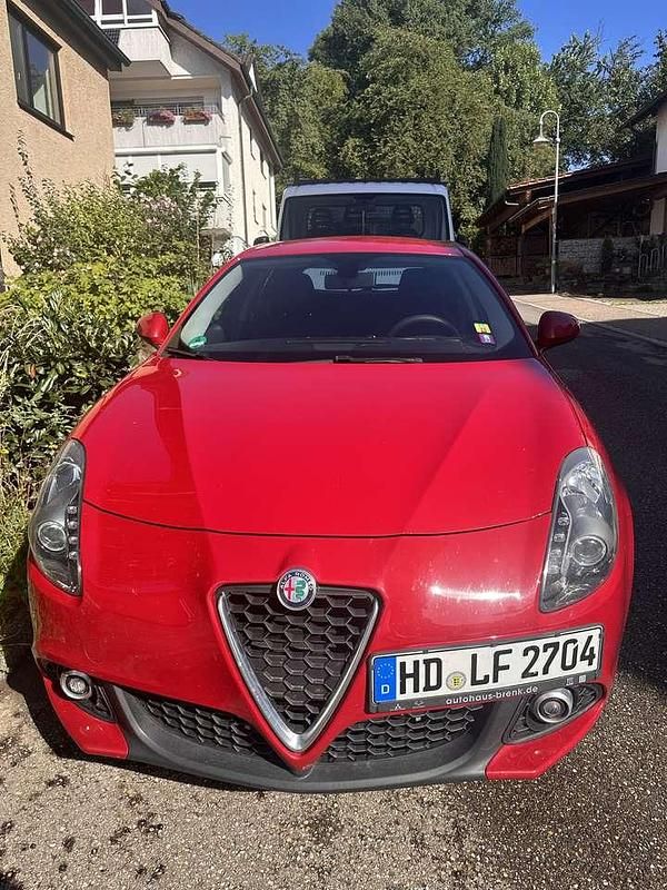 Gebraucht 2021 Alfa Romeo Giulietta Kleinwagen | 12.500 € (Superpreis) - Bild 1/4