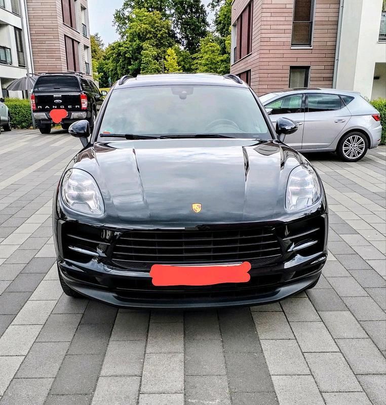 Schwarz Gebraucht 2020 Porsche Macan SUV | 60.150 € (Teuer) - Bild 1/4
