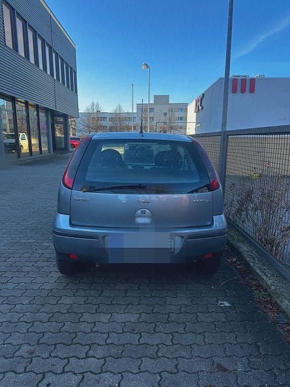 Silber Gebraucht 2003 Opel Corsa Limousine | 700 € (Superpreis) - Bild 1/3