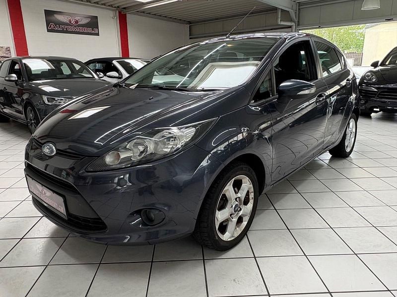 Gebraucht Ford Fiesta Trend 60 PS (44 kW) 2009 Grau Limousine