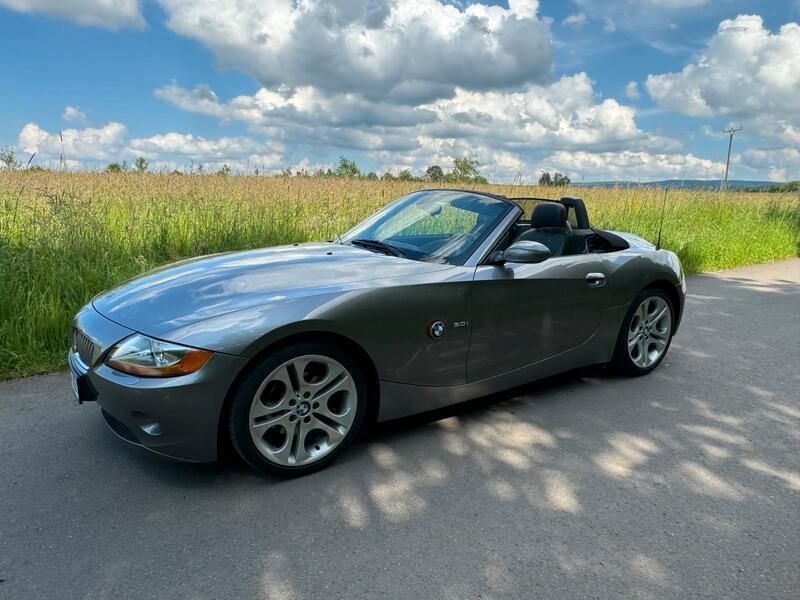 Grau Gebraucht 2004 BMW Z4 Cabrio | 11.500 € - Bild 1/4