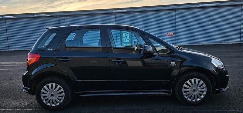 Gebraucht Suzuki SX4 City 122 PS (89 kW) 2009 Schwarz Limousine