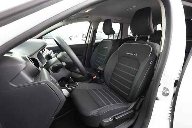Gebraucht Dacia Duster Prestige 150 PS (110 kW) 2022 Gletscherweiß gletscherweiß SUV