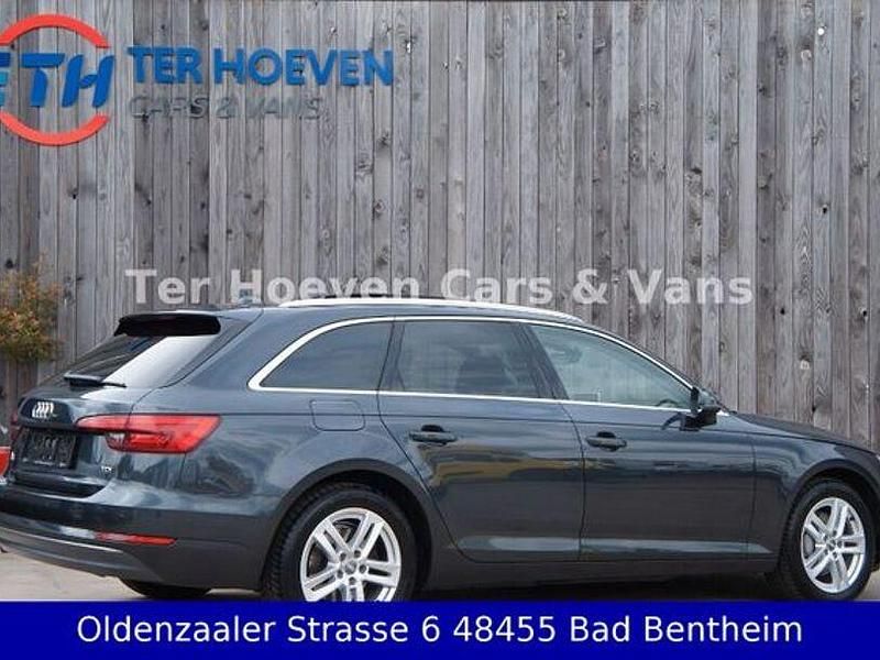 Gebraucht Audi A4 Sport 190 PS (139 kW) 2016 Grau Kombi