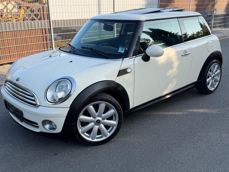 Weiß Gebraucht 2010 Mini Cooper Kleinwagen | 3.999 € (Fairer Preis) - Bild 1/4